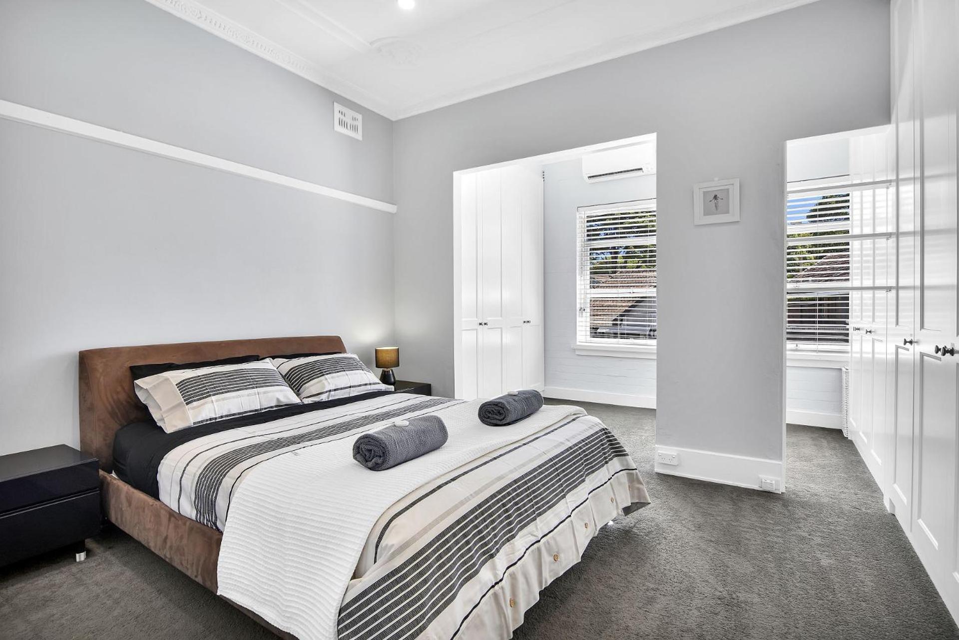 Stylish, Sunny & Spacious 2 Bedroom Apartment, Mosman ซิดนีย์ ภายนอก รูปภาพ